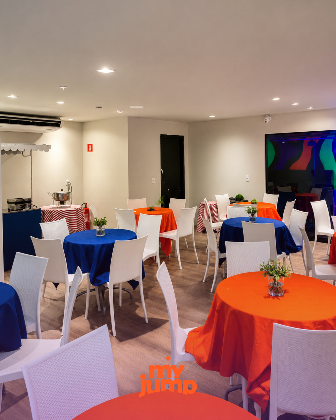 Espaço de eventos do My Jump preparado para festa